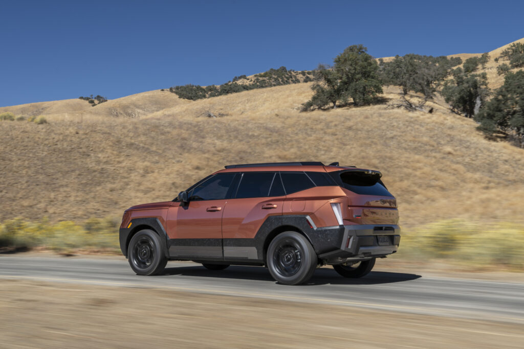 All-new 2027 Hyundai Tucson XRT PRO on the road